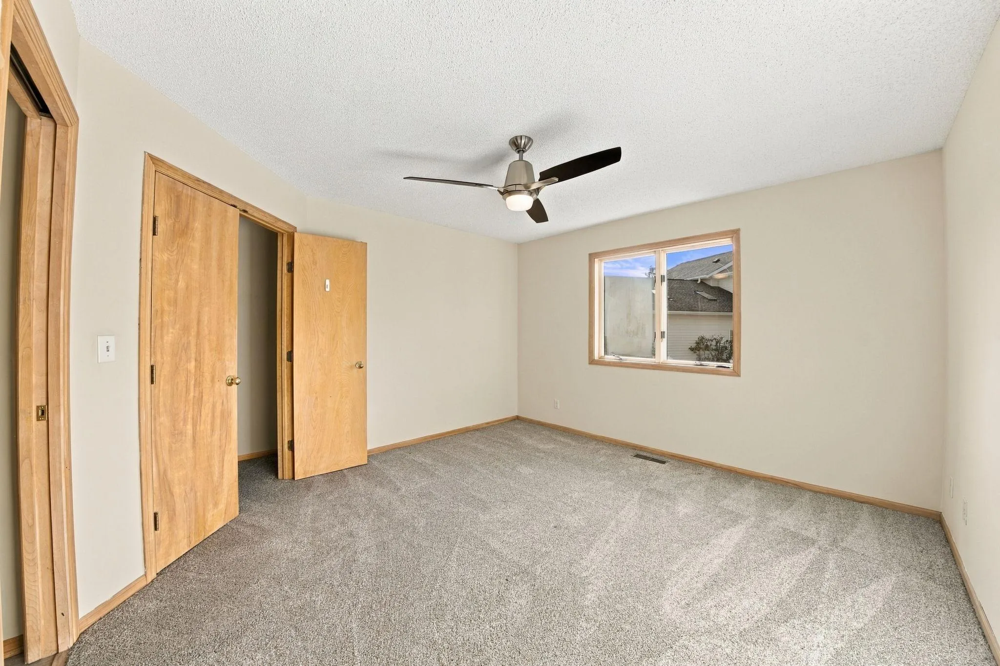 Photo 15 of 2330 Oak Glen Court