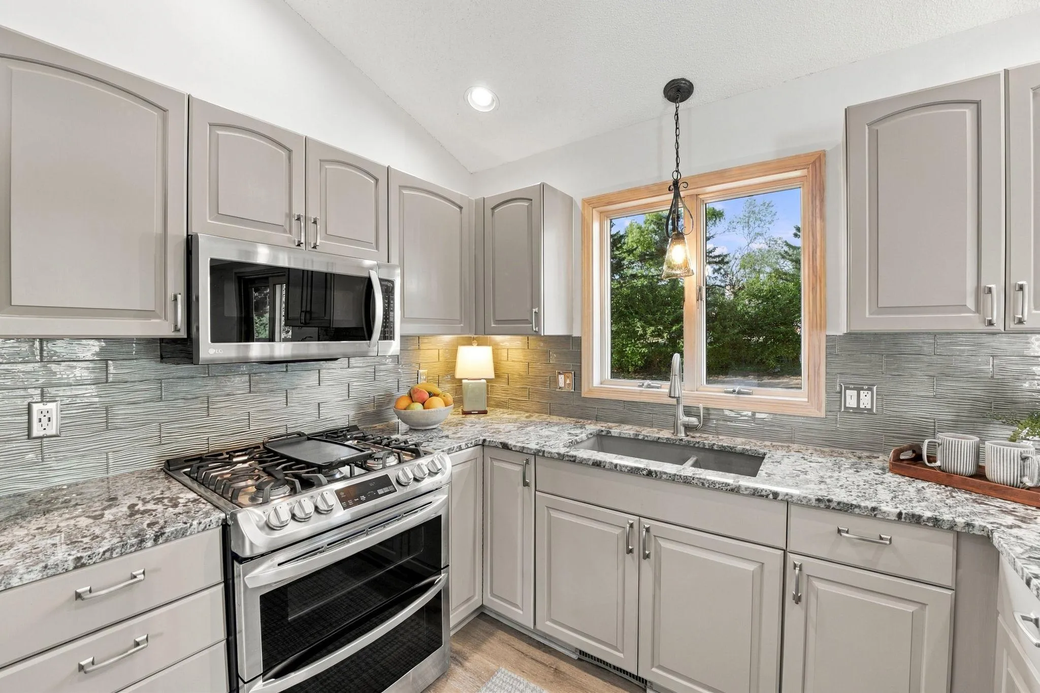 Photo 7 of 2330 Oak Glen Court