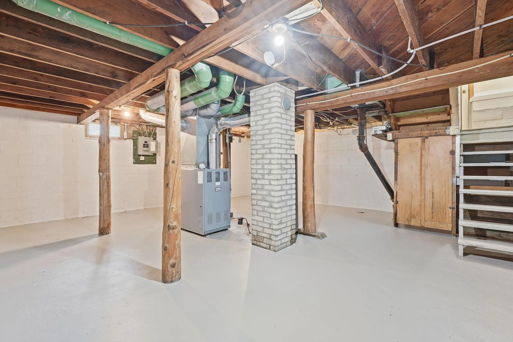 Photo 13 of 303 8th Avenue