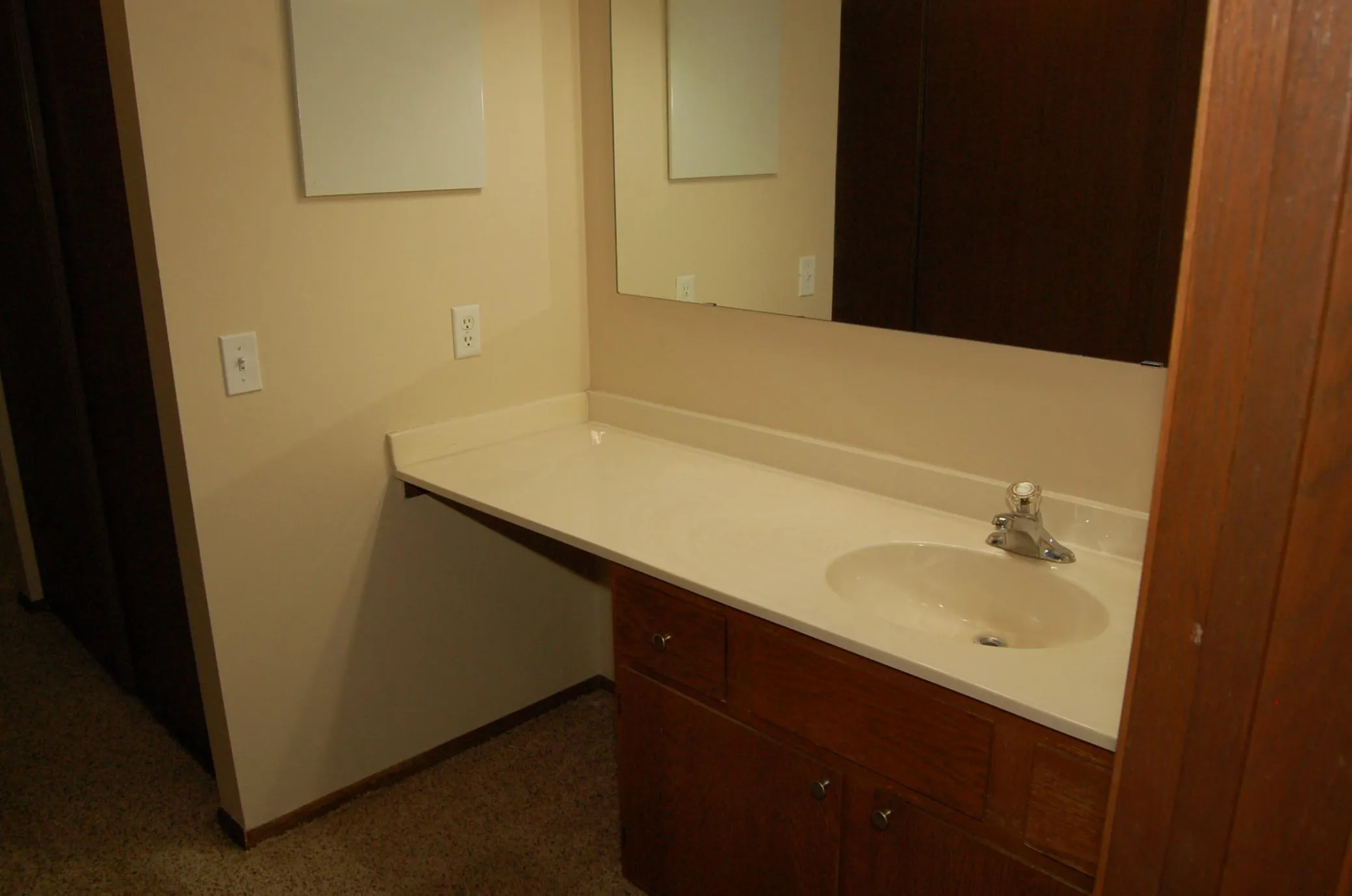 Photo 14 of 1887 Silver Bell Road Unit 318