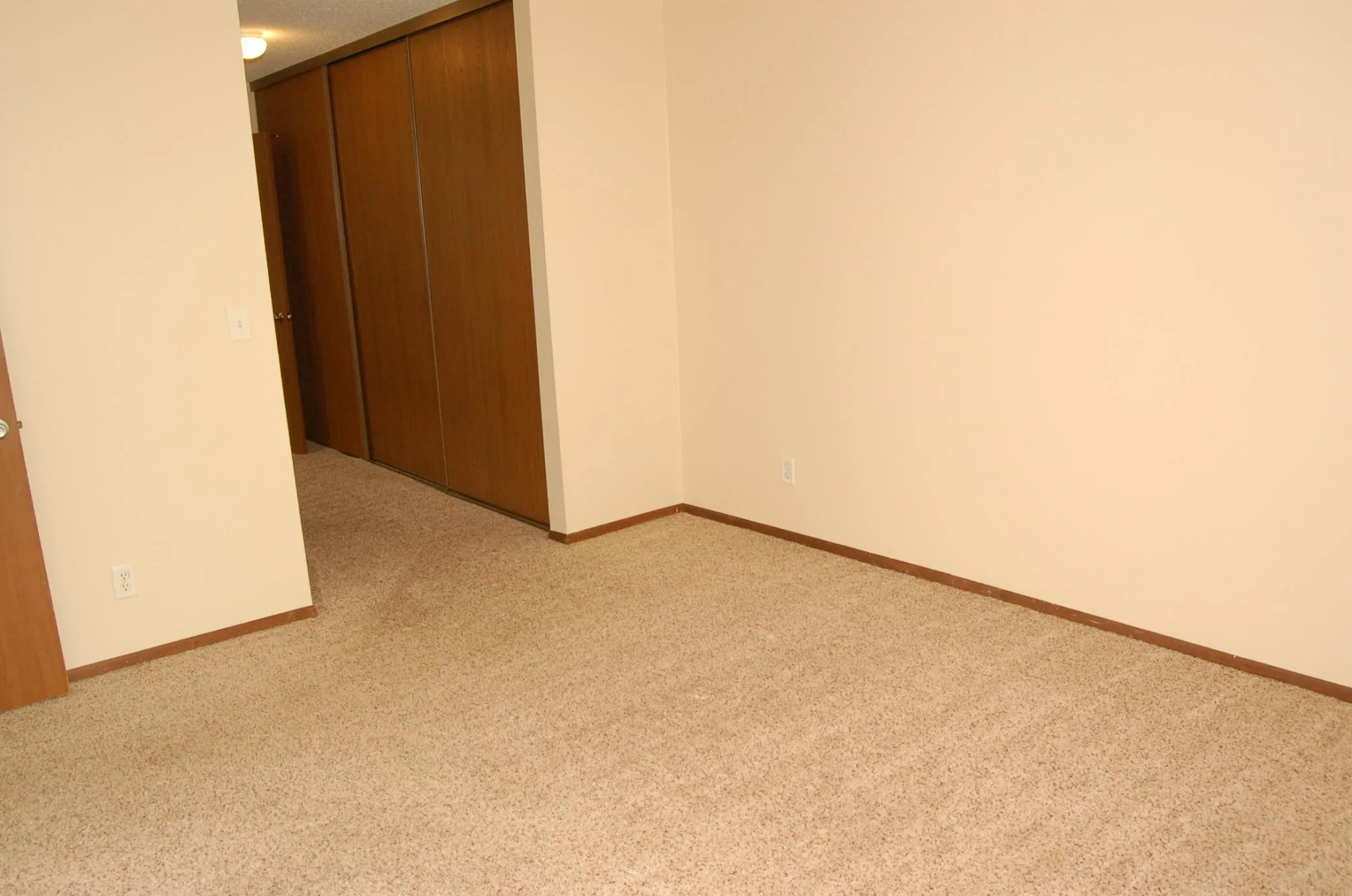 Photo 12 of 1887 Silver Bell Road Unit 318