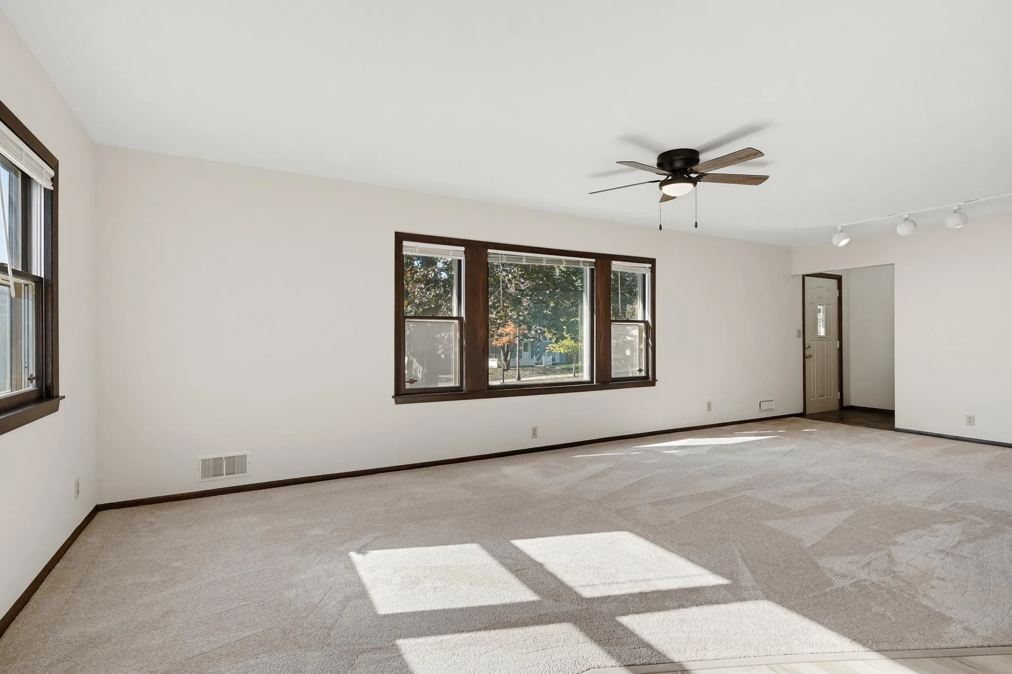 Photo 8 of 1566 Albemarle Street