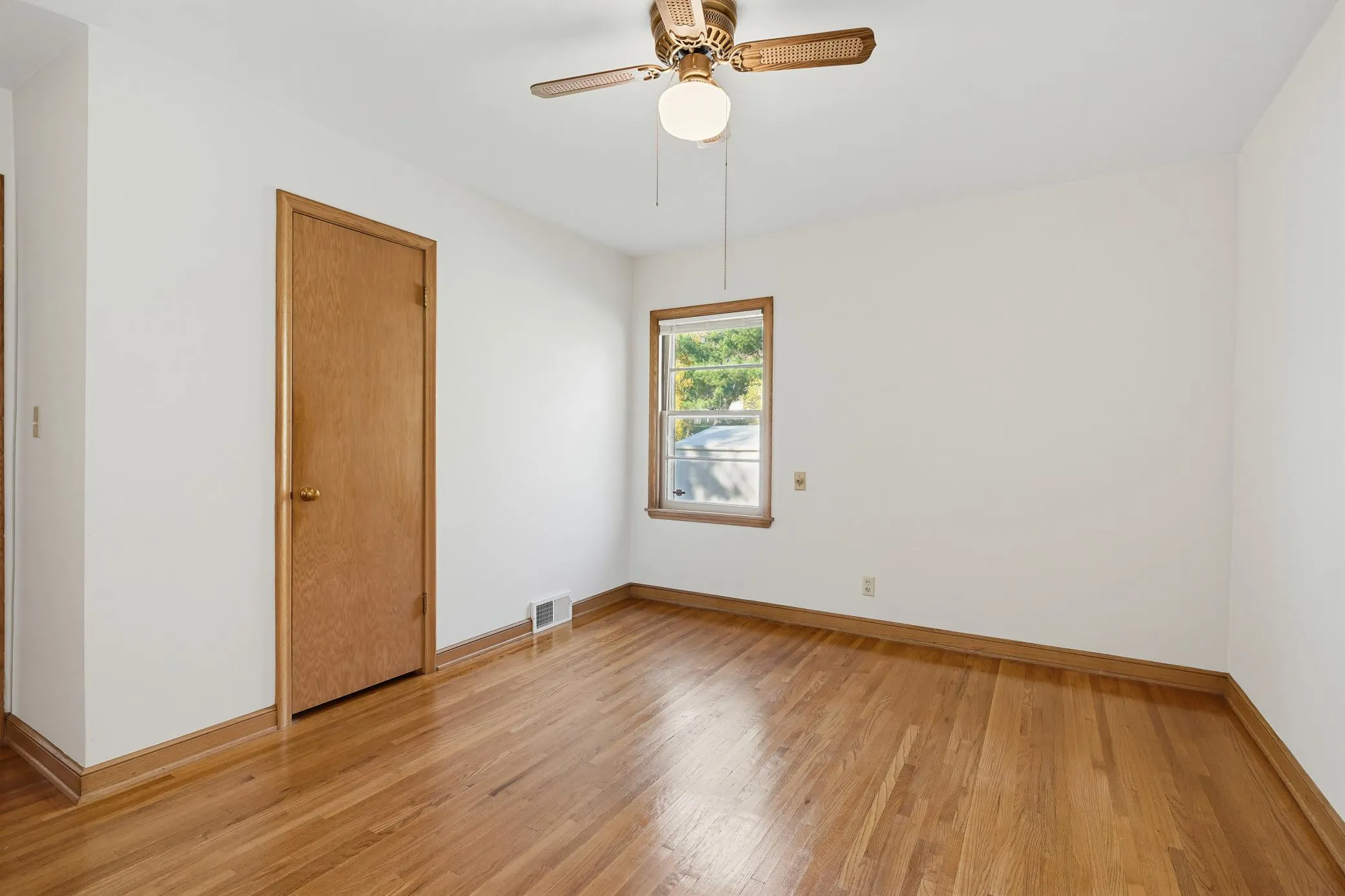 Photo 23 of 1566 Albemarle Street