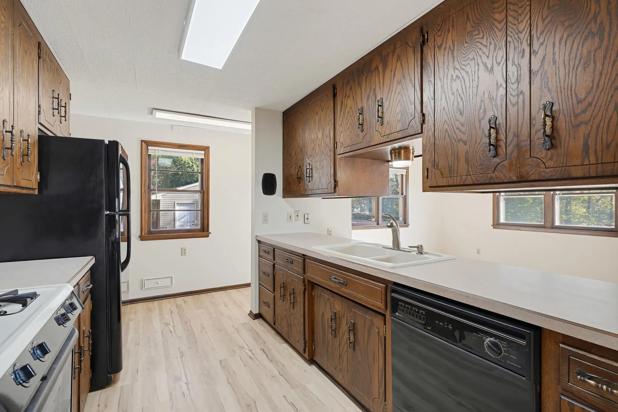 Photo 17 of 1566 Albemarle Street