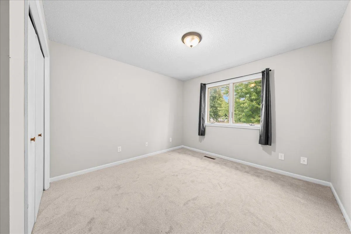 Photo 20 of 139 Ridge Way