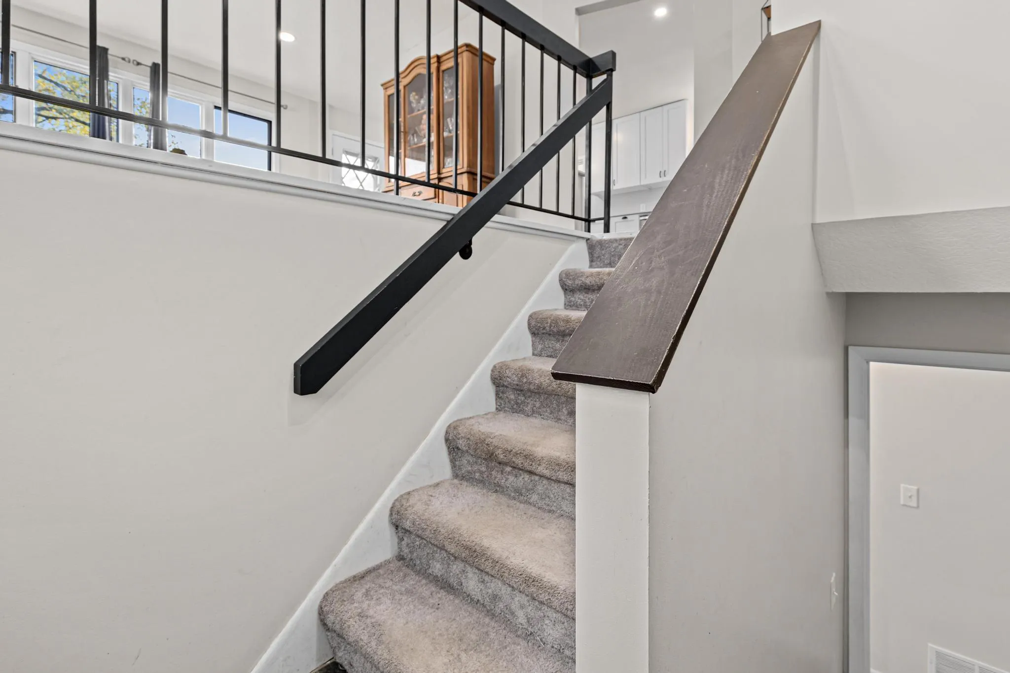 Photo 2 of 540 Hiawatha Avenue