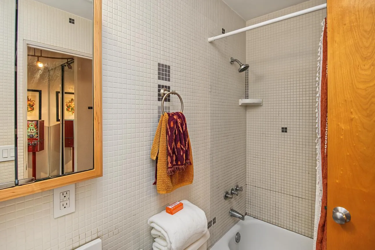 Photo 15 of 2525 3rd S Avenue Unit 206