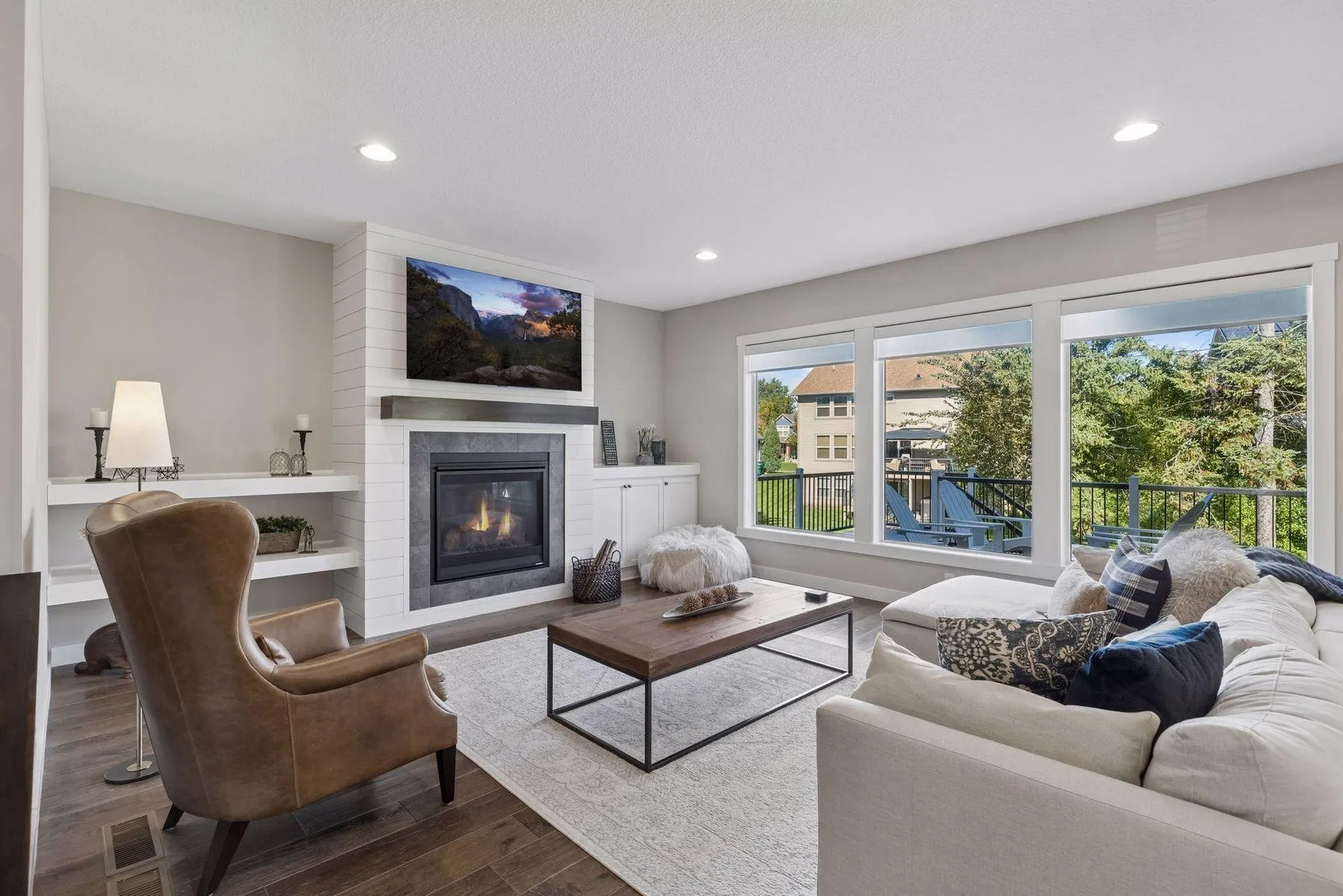 Photo 7 of 1845 White Pine Court