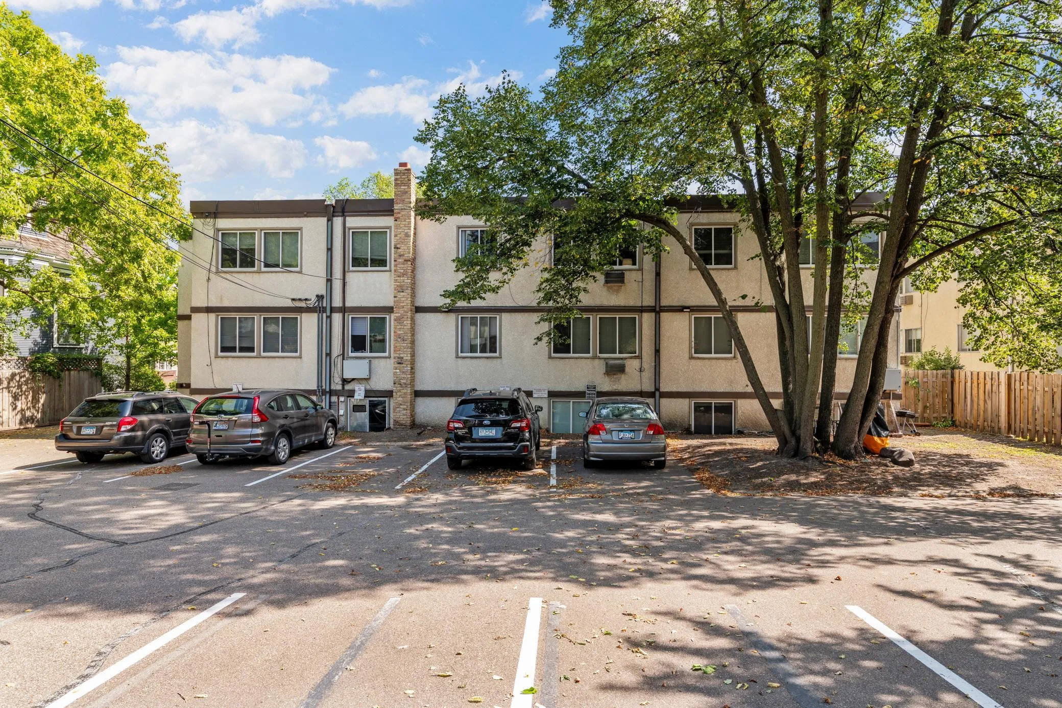 Photo 16 of 2212 Aldrich S Avenue Unit 106