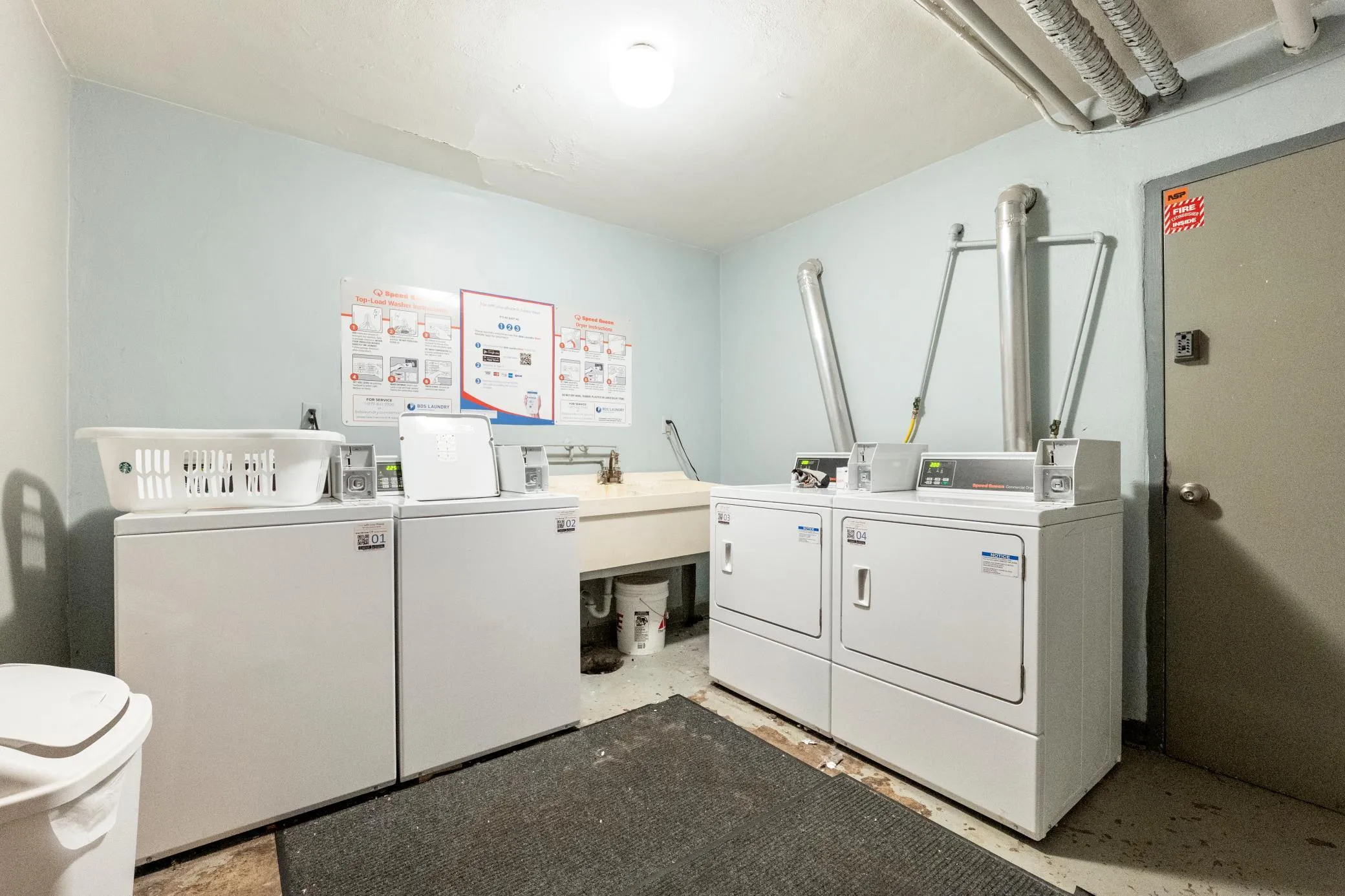 Photo 11 of 2212 Aldrich S Avenue Unit 106