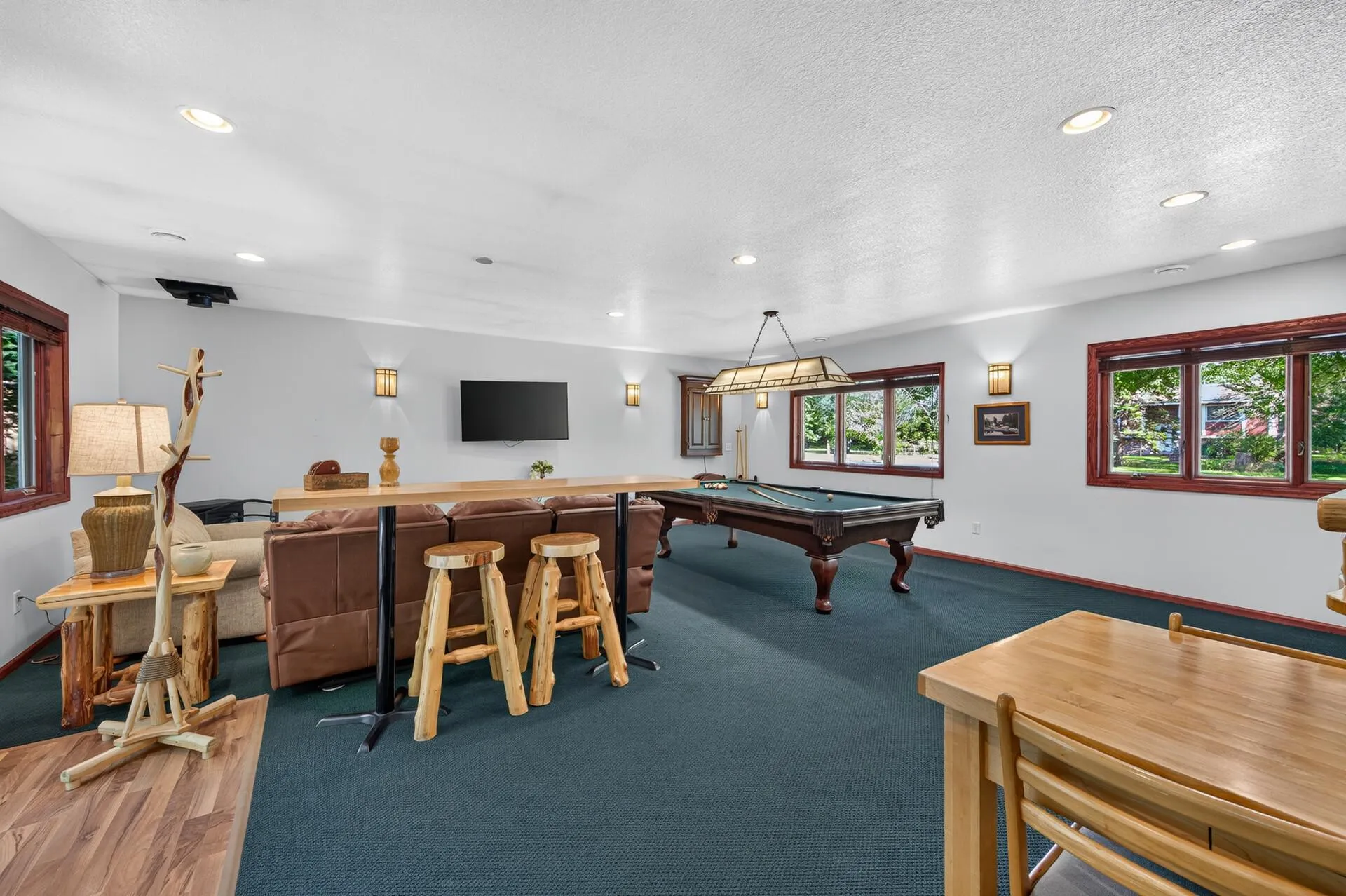 Photo 20 of 7381 Leonard Avenue