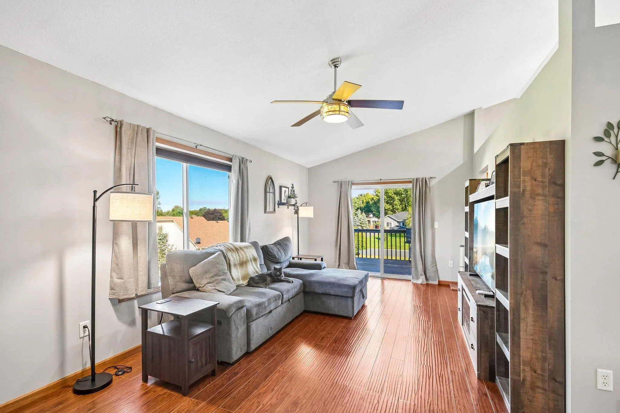 Photo 11 of 414 Roosevelt Drive