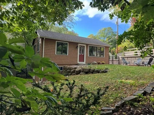 Photo 2 of 5129 Waterbury Road