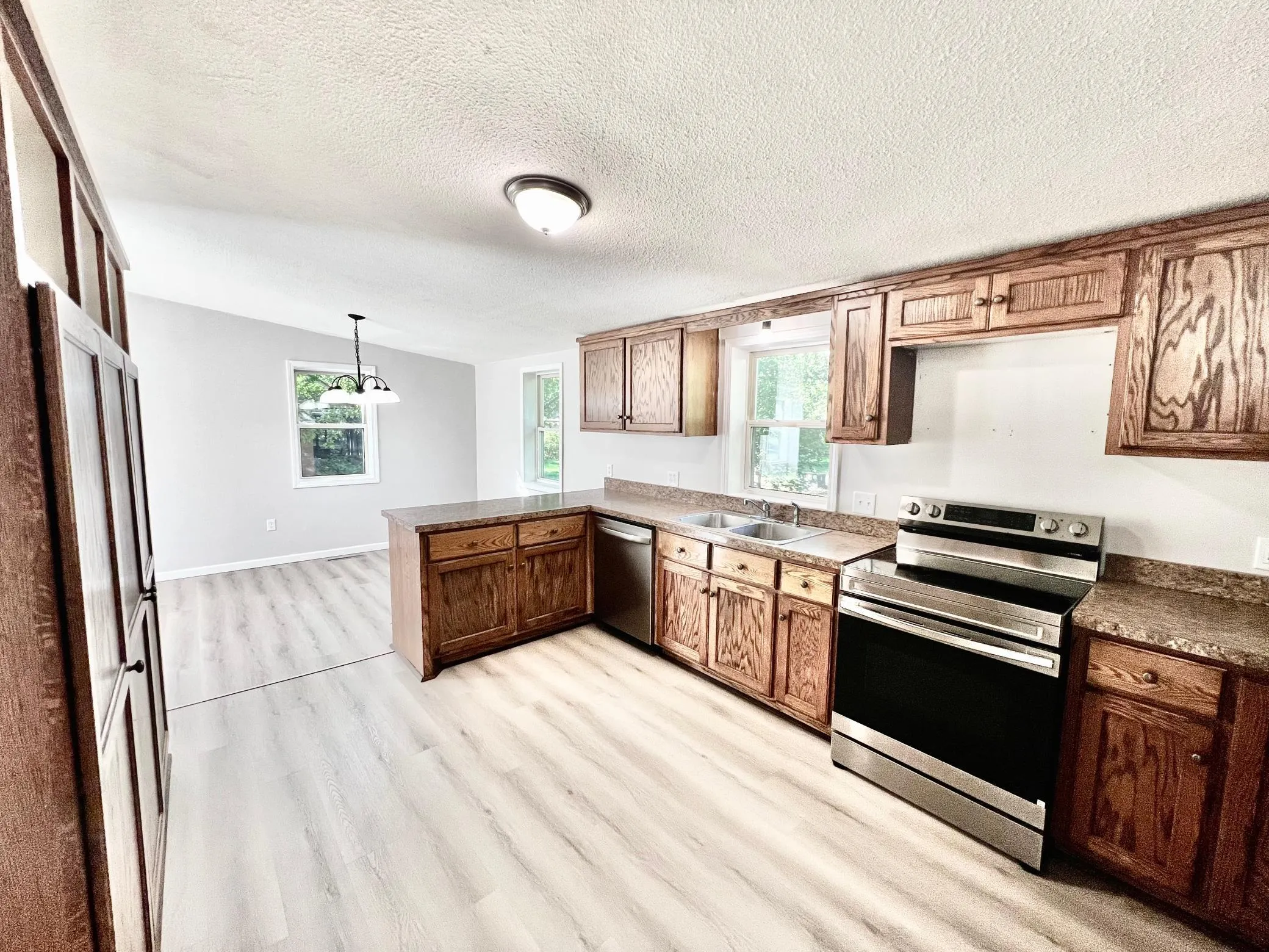 Photo 22 of 3207 90th Avenue