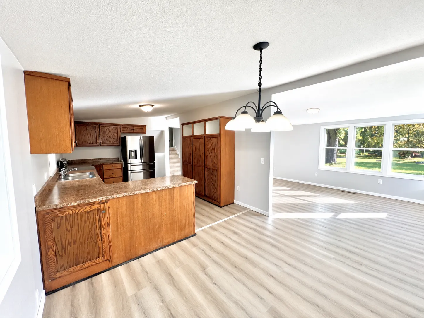 Photo 5 of 3207 90th Avenue