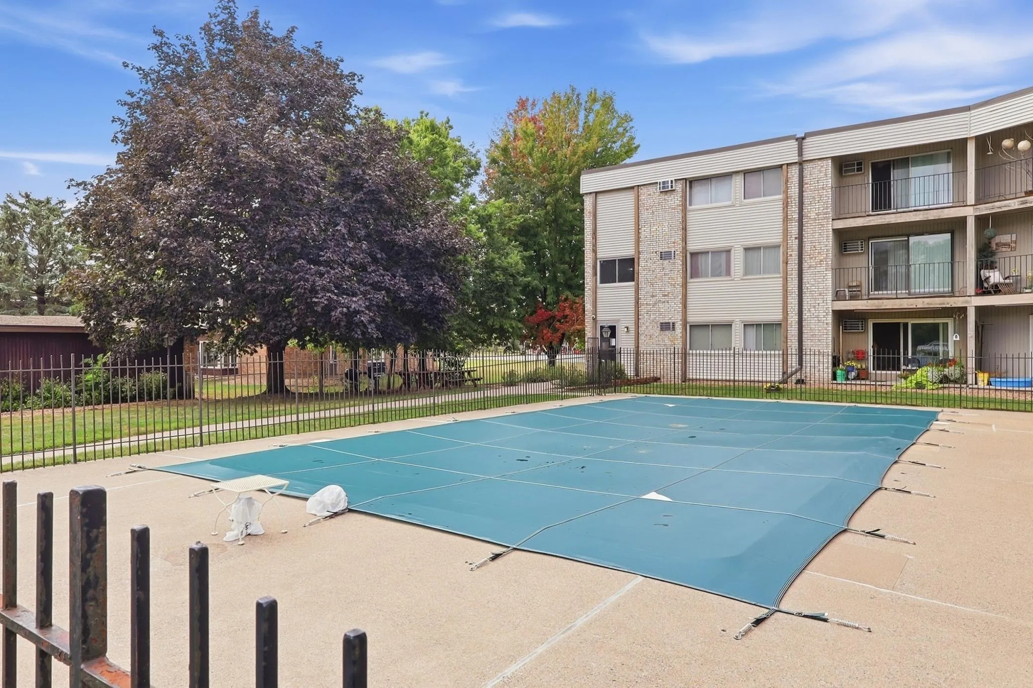 Photo 16 of 8935 Old Cedar S Avenue Unit 214