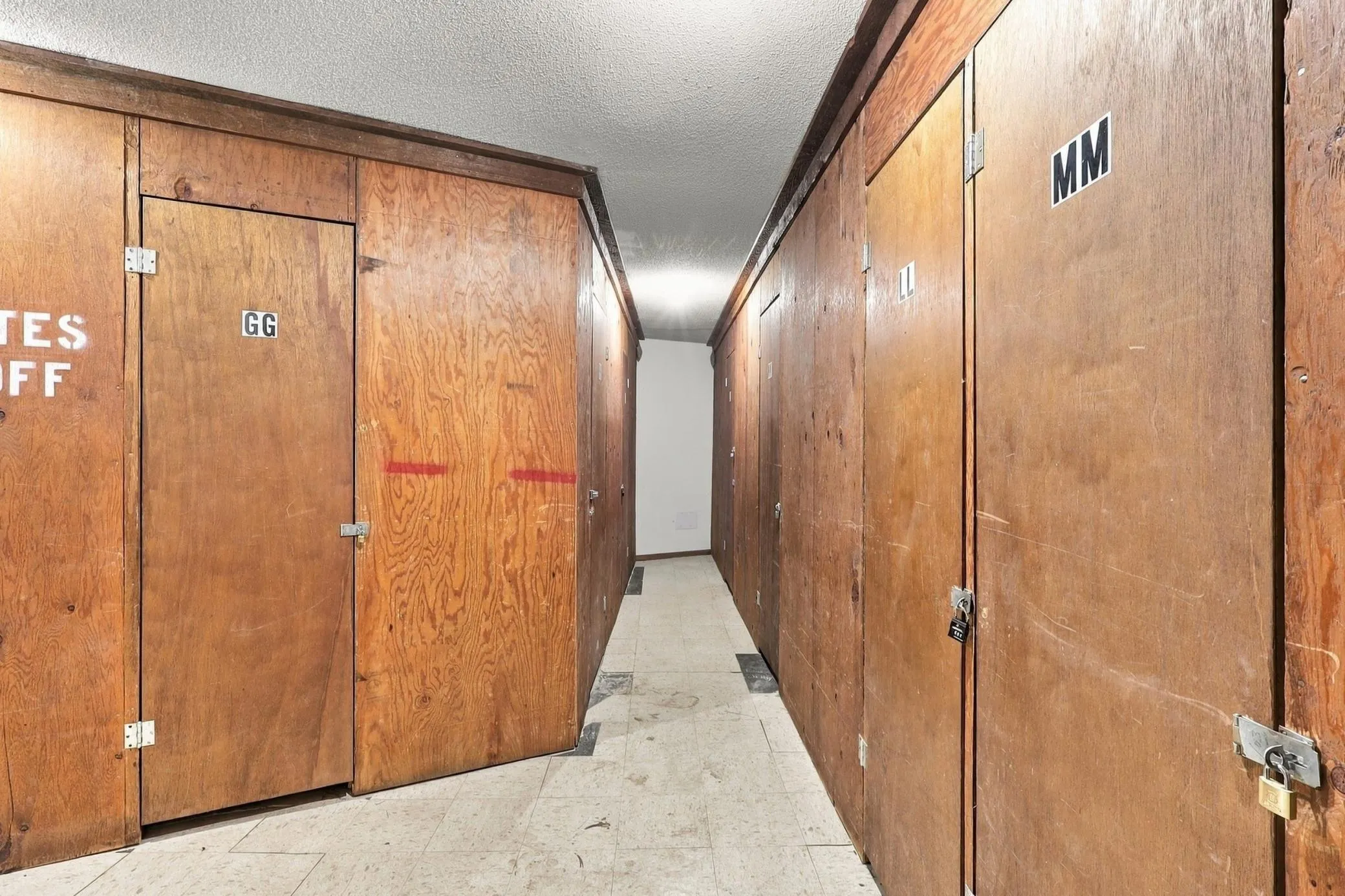 Photo 14 of 8935 Old Cedar S Avenue Unit 214
