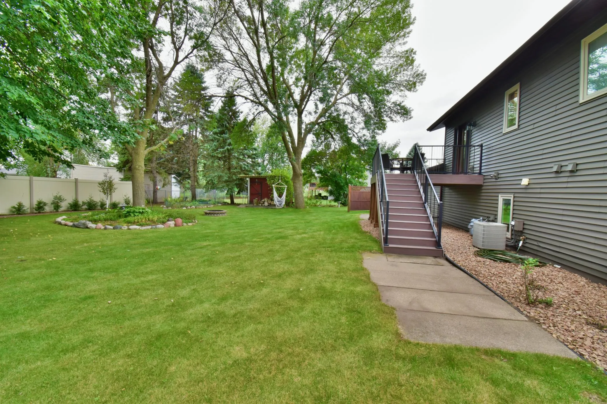 Photo 3 of 14177 Ash Se Boulevard