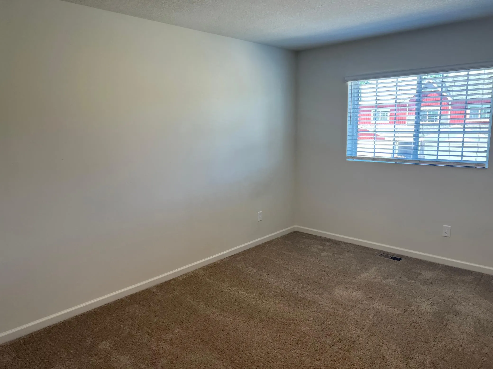 Photo 13 of 8520 Gateway Circle