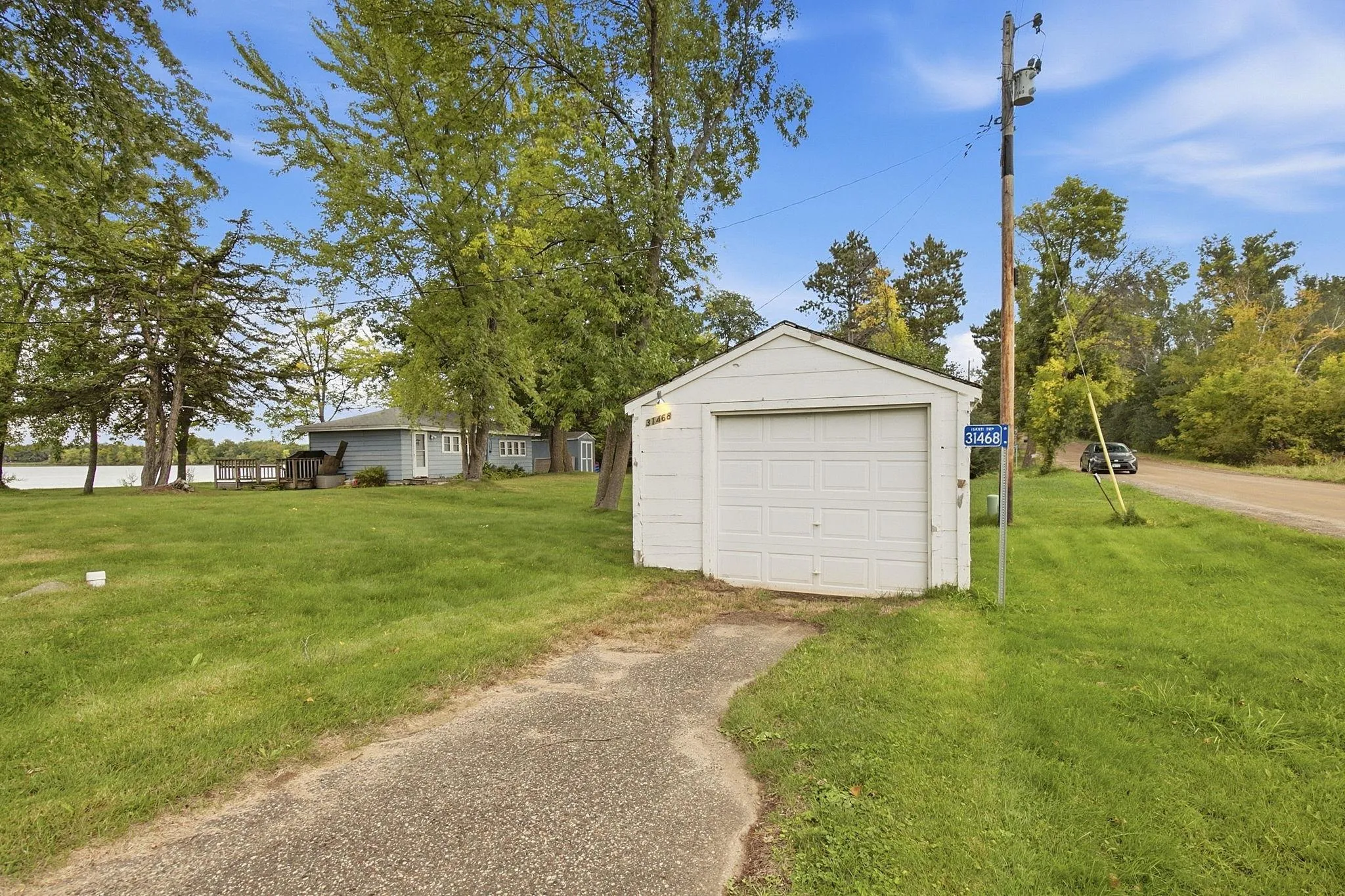 Photo 17 of 31468 London Ne Drive