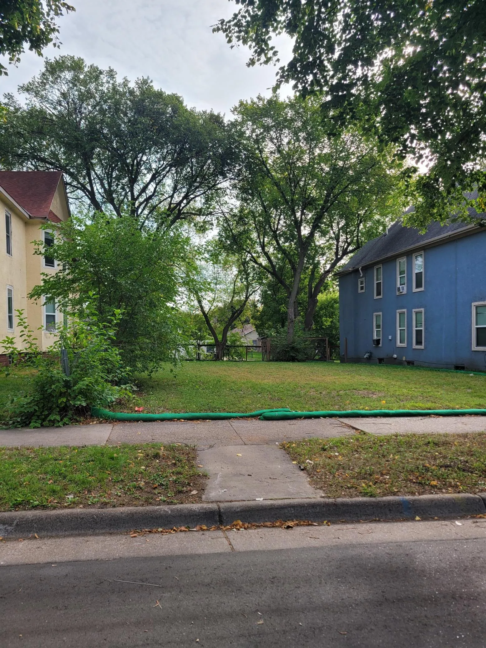 Photo 2 of 2206 N 6th N Street