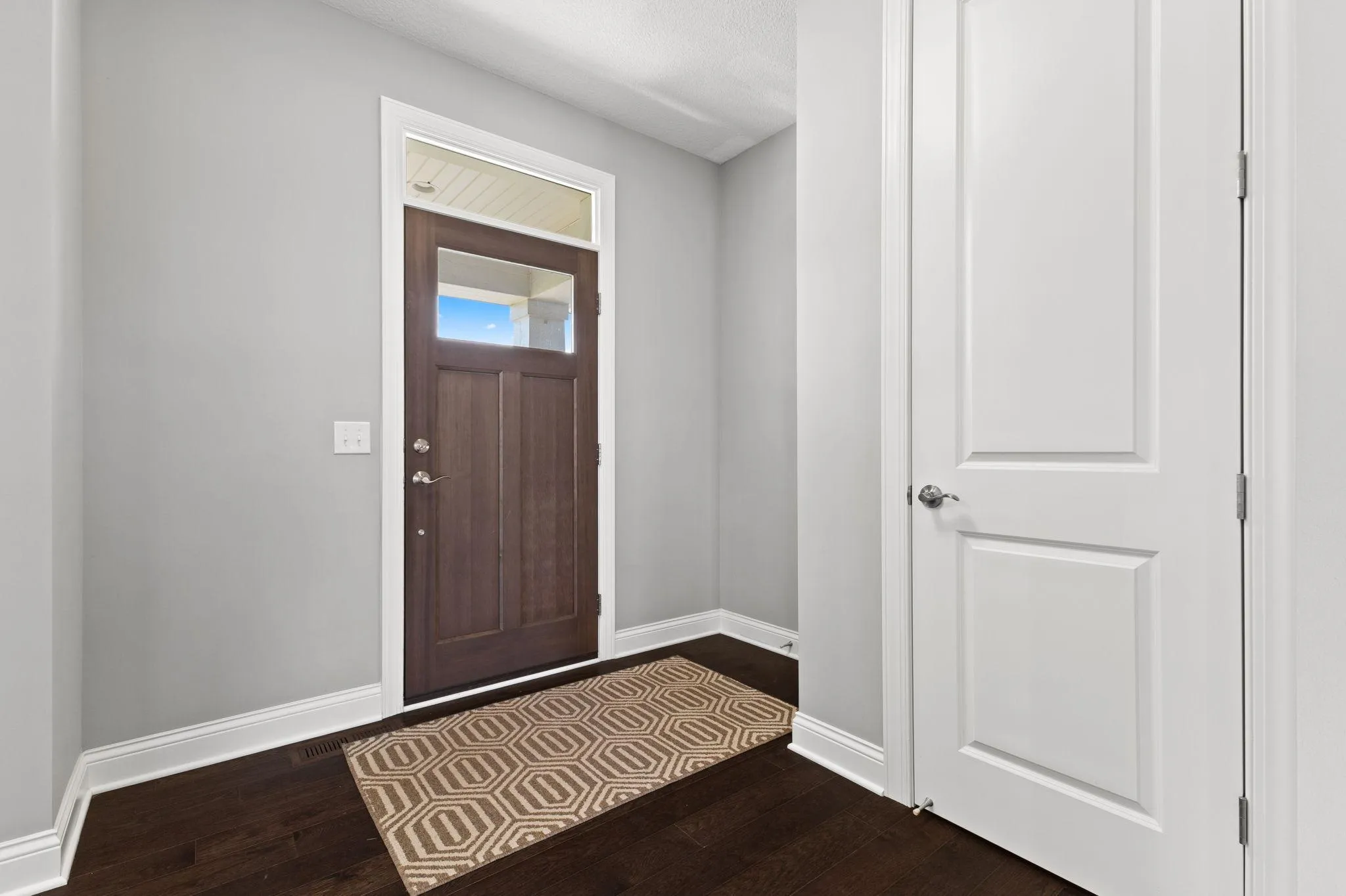Photo 7 of 12603 Foxhill N Avenue