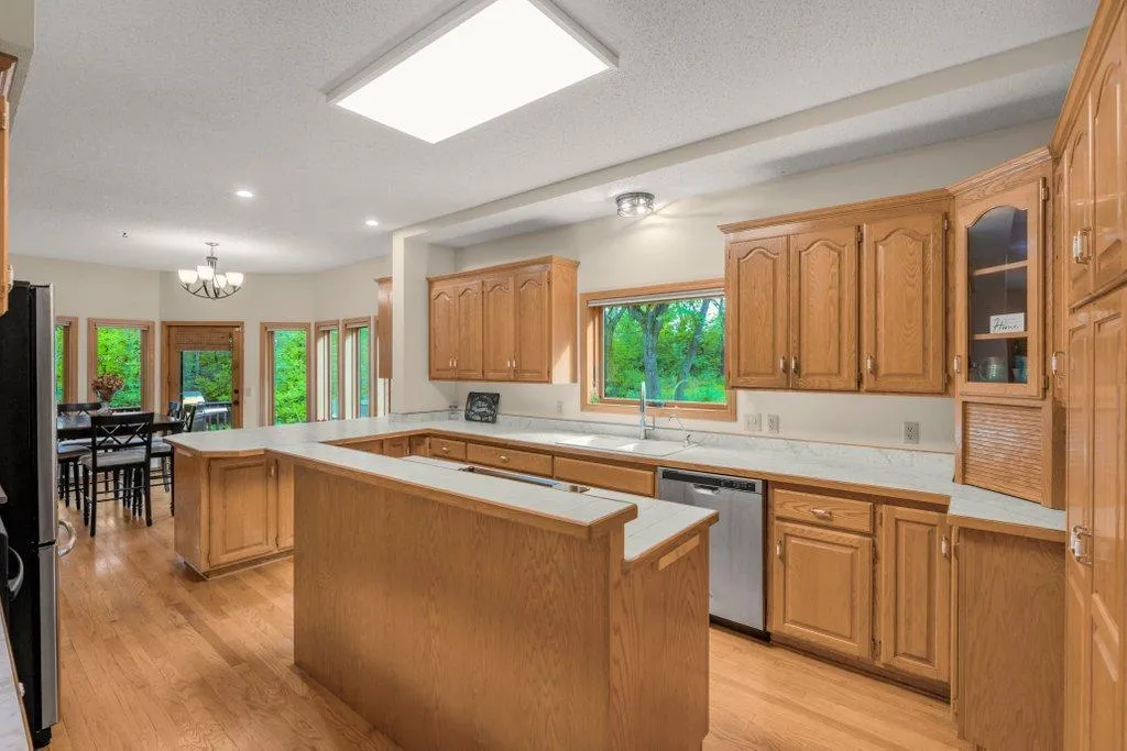 Photo 6 of 1330 157th Ne Avenue