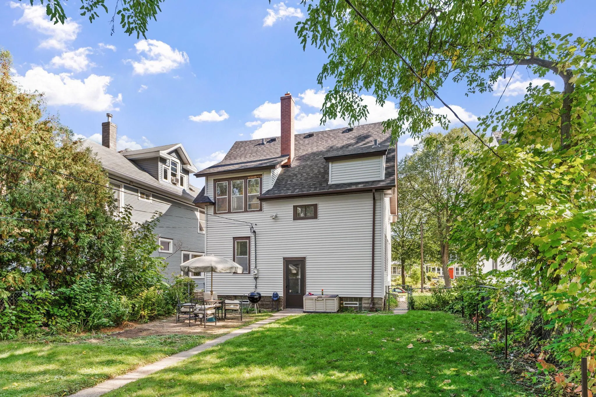 Photo 6 of 3616 Pillsbury S Avenue