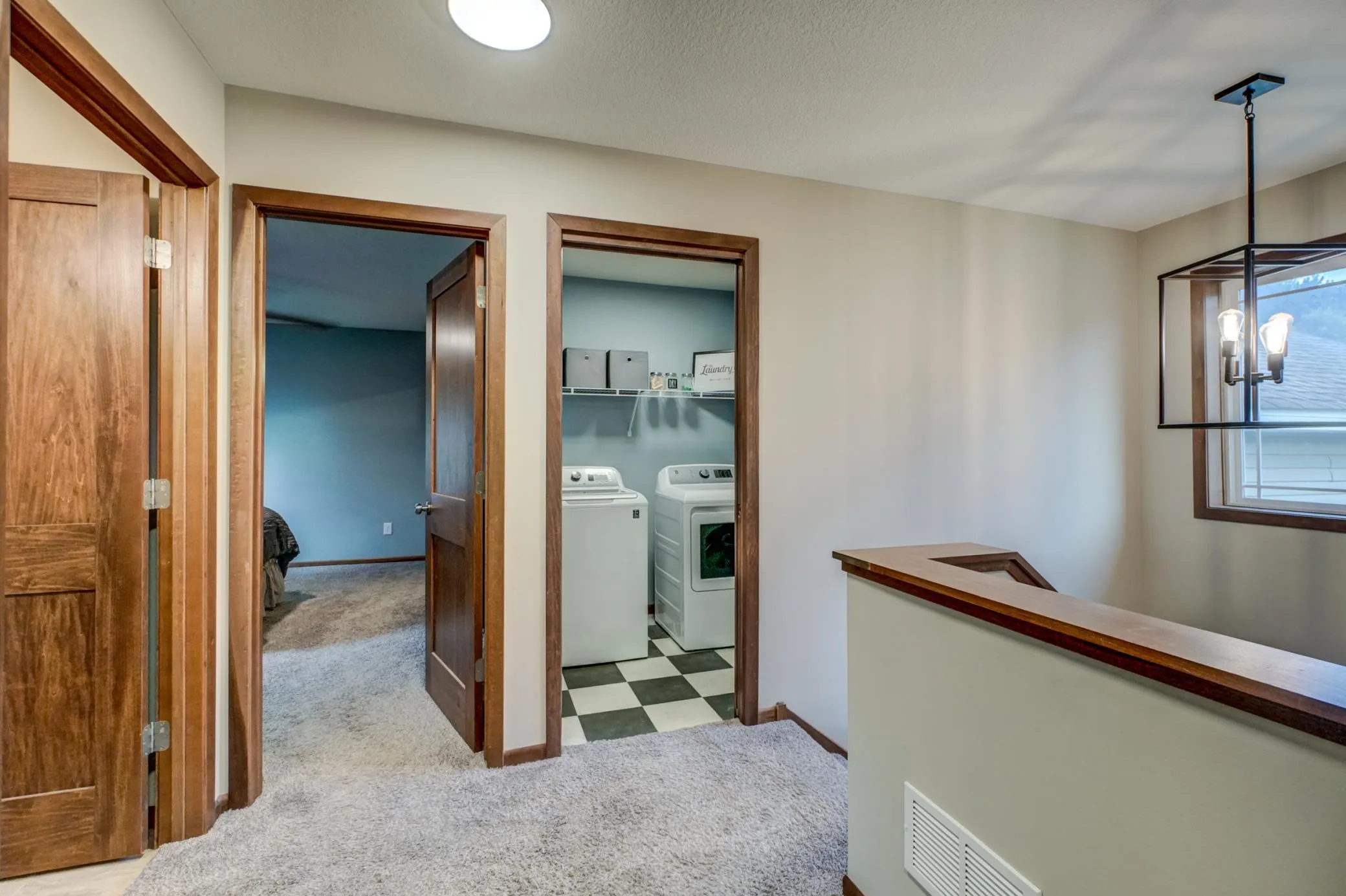 Photo 11 of 556 Pleasant Drive