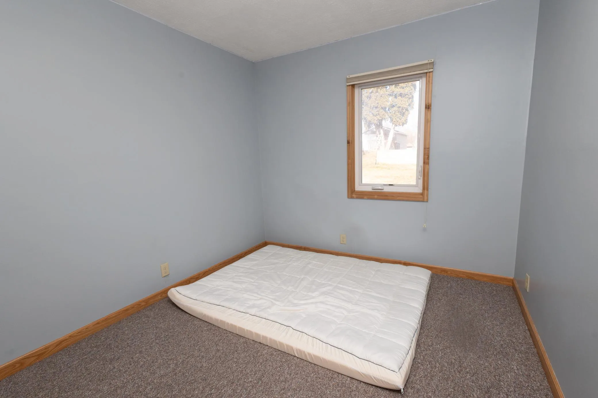 Photo 20 of 2047 Nokomis Avenue