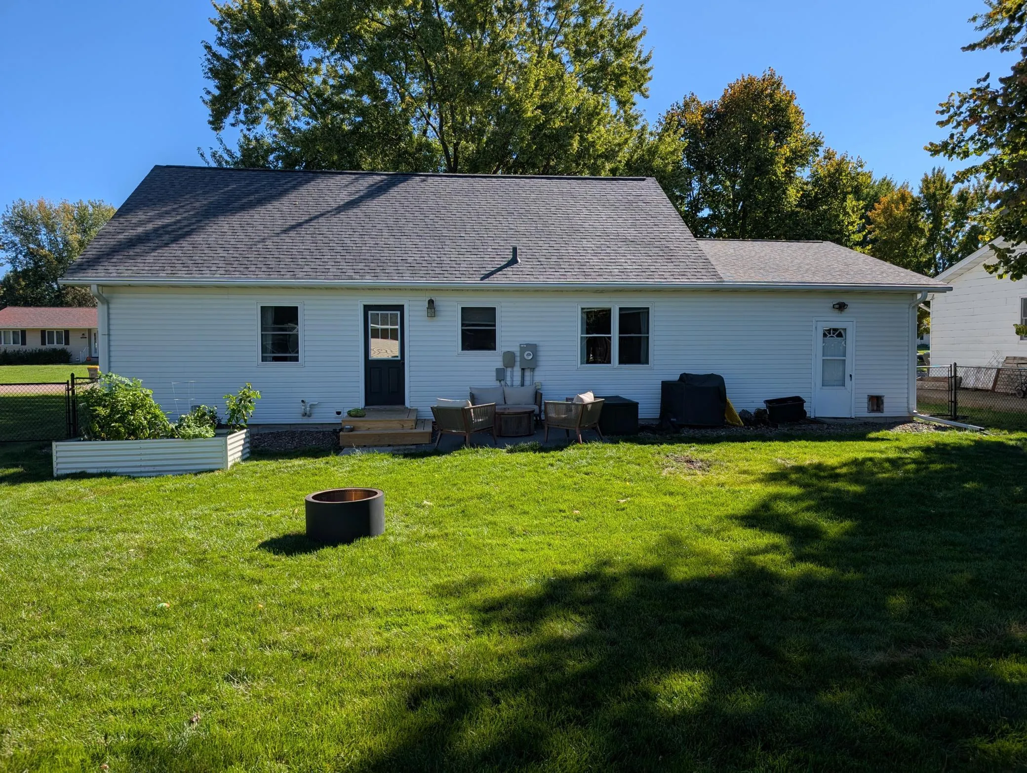 Photo 23 of 1460 6th Avenue