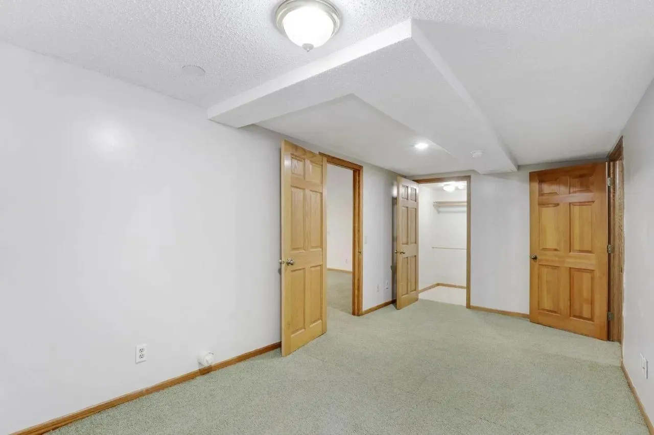 Photo 34 of 1598 E Shore Drive