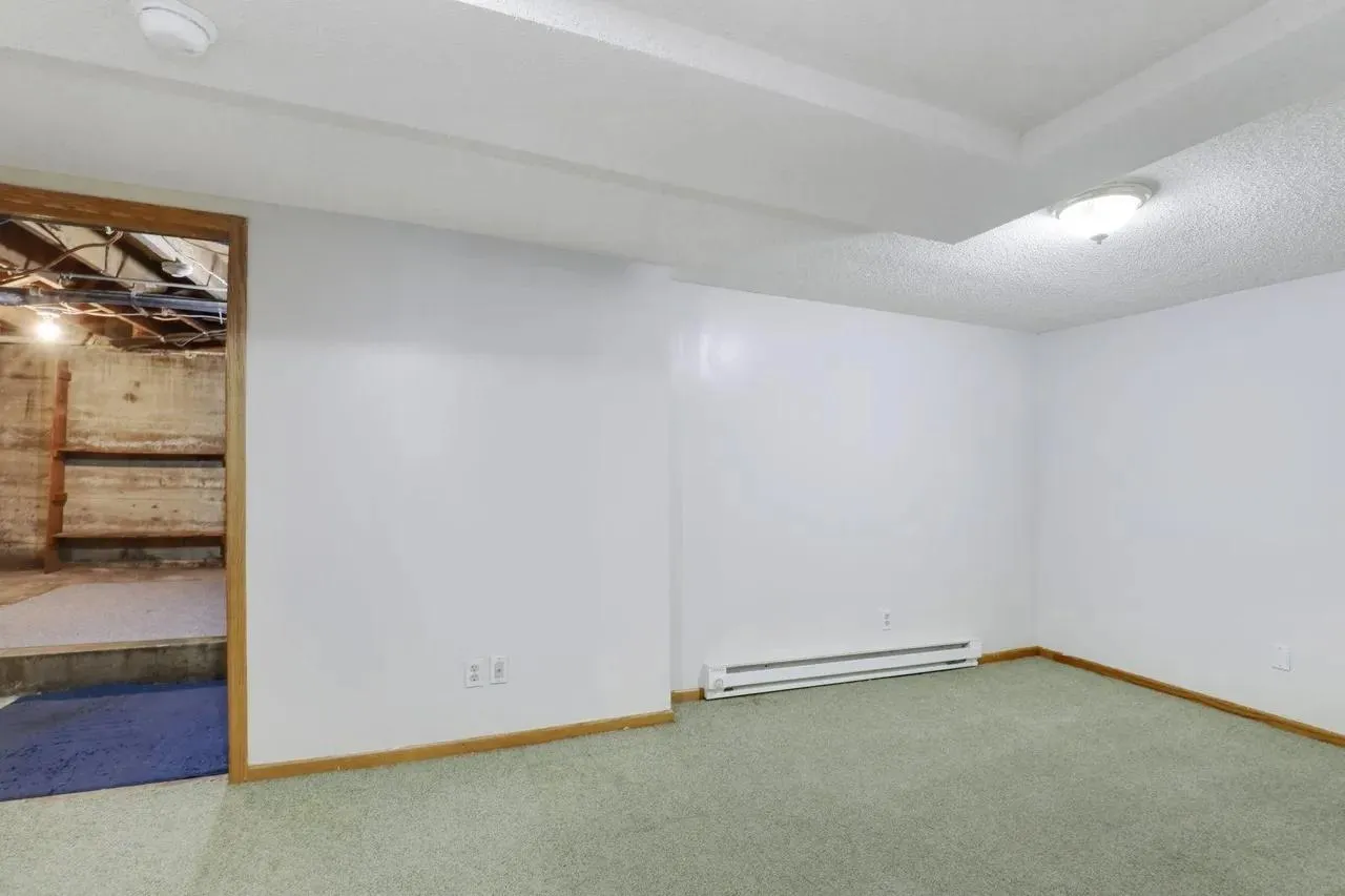 Photo 15 of 1598 E Shore Drive