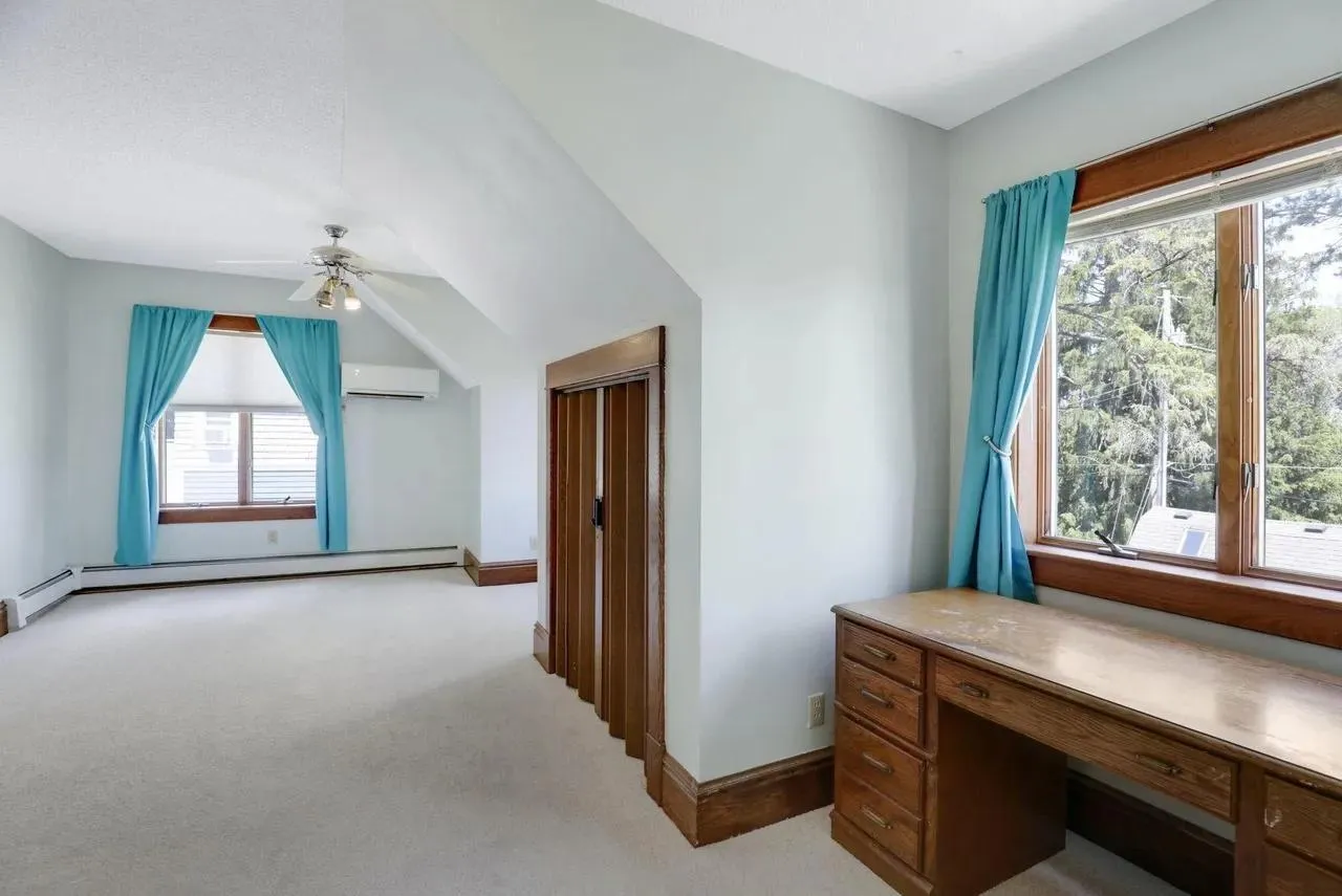 Photo 14 of 1598 E Shore Drive