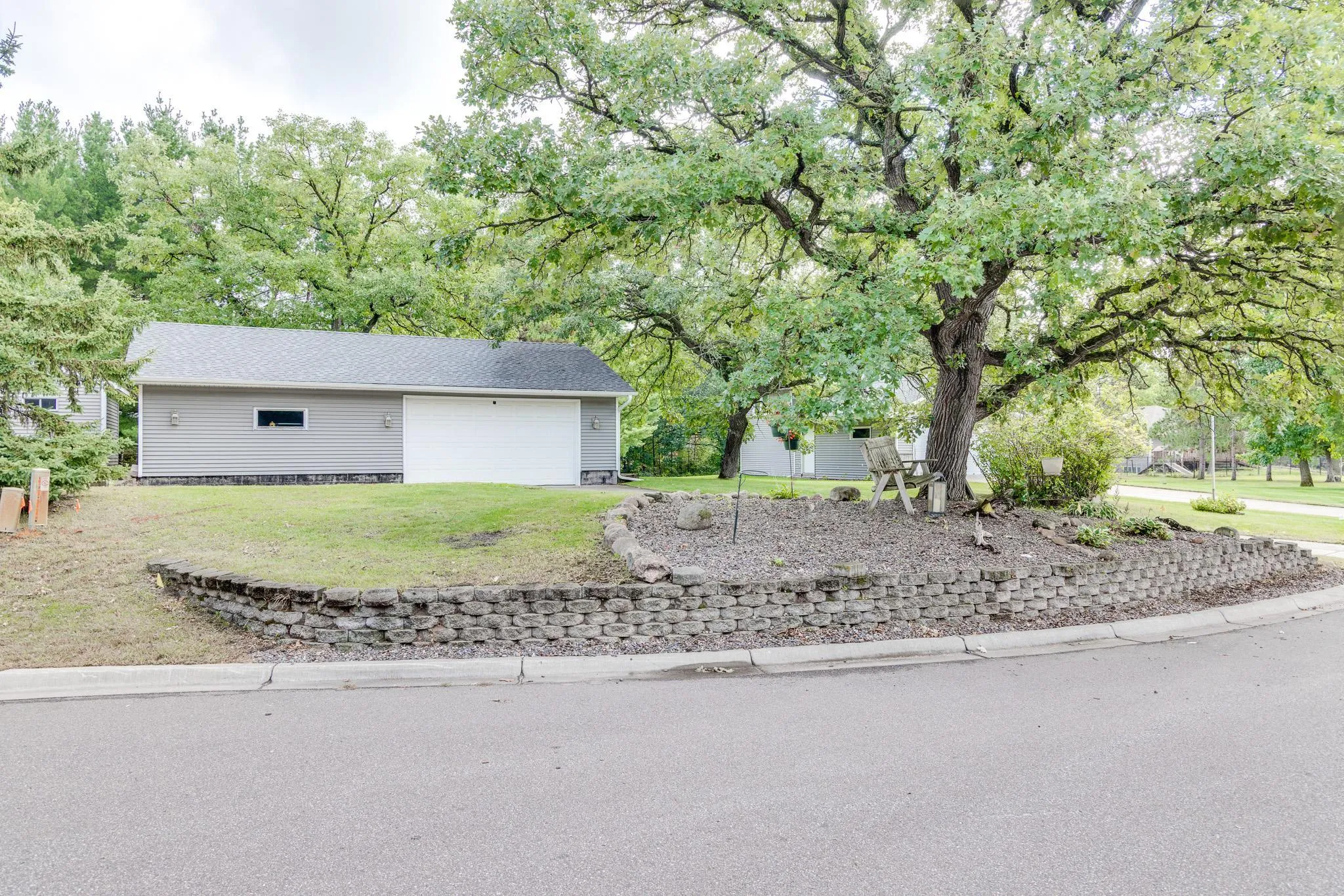 Photo 14 of 19037 Xerxes Nw Street
