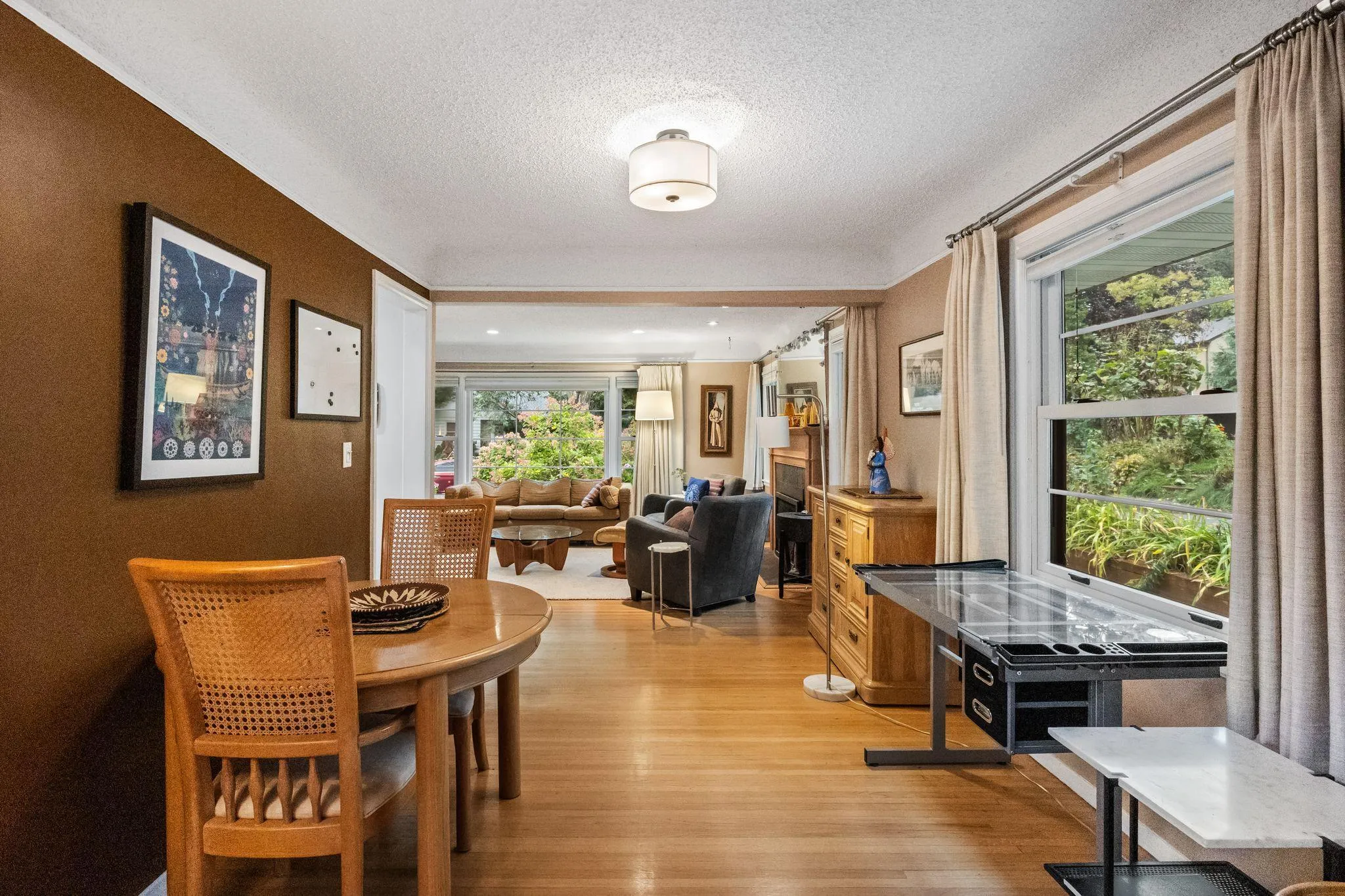 Photo 7 of 40 Upton S Avenue