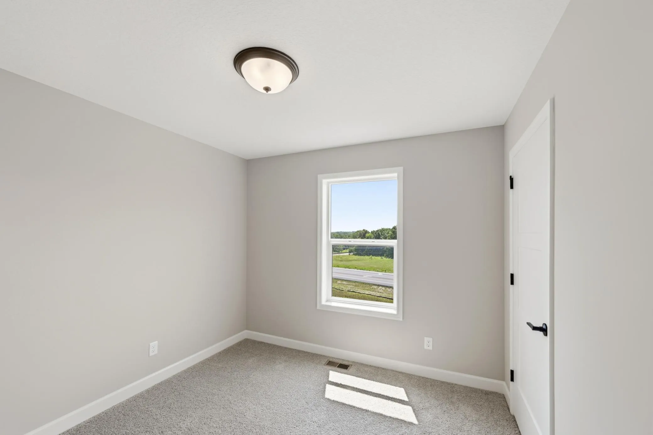 Photo 17 of 741 Greywood Sw Boulevard