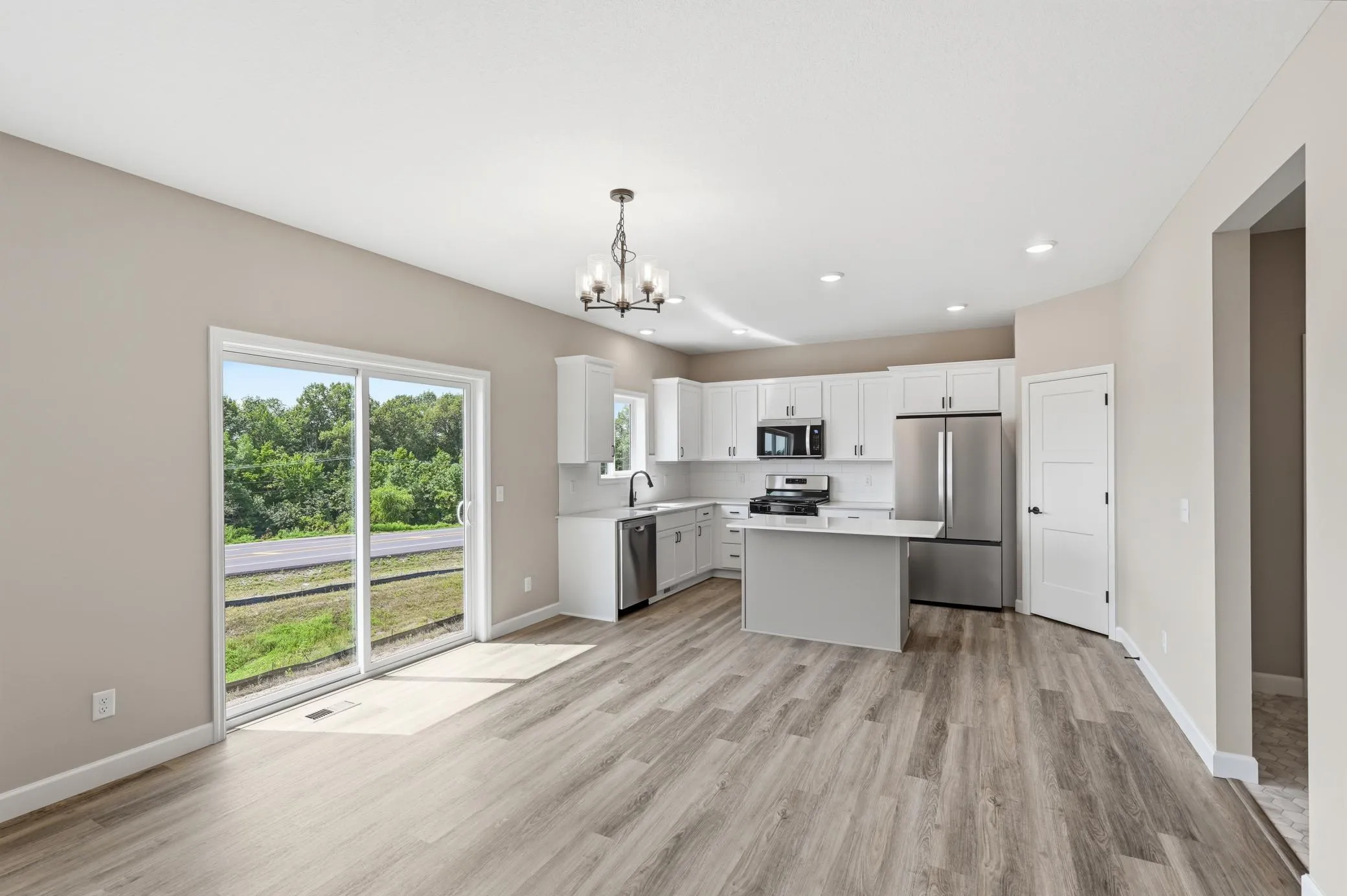 Photo 12 of 741 Greywood Sw Boulevard