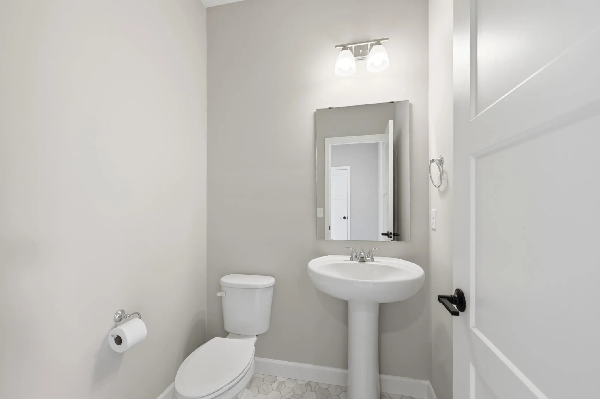 Photo 13 of 741 Greywood Sw Boulevard