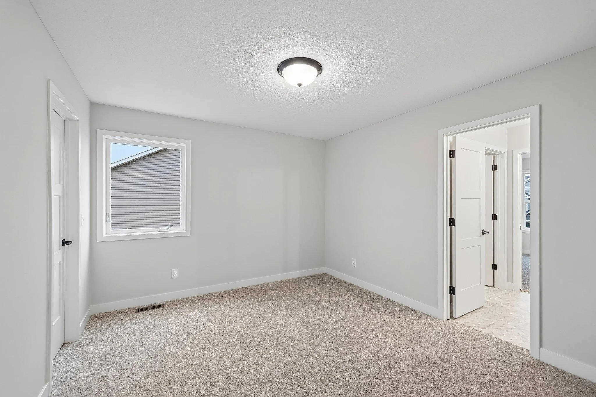 Photo 42 of 858 Greywood Sw Boulevard
