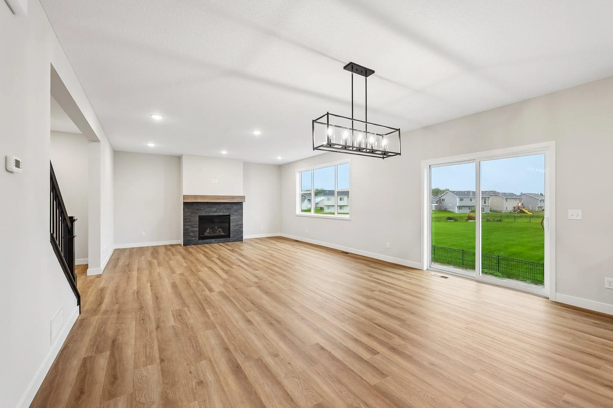 Photo 6 of 858 Greywood Sw Boulevard