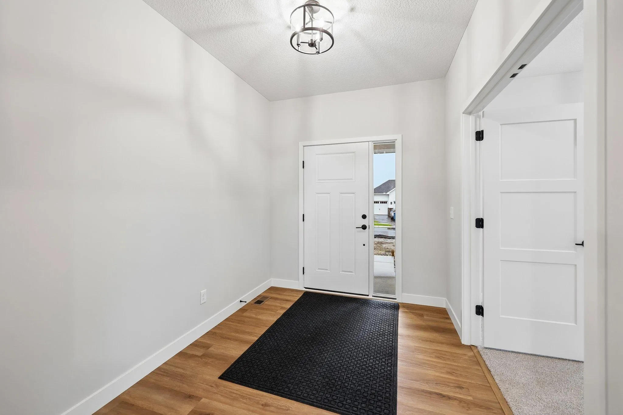 Photo 5 of 858 Greywood Sw Boulevard