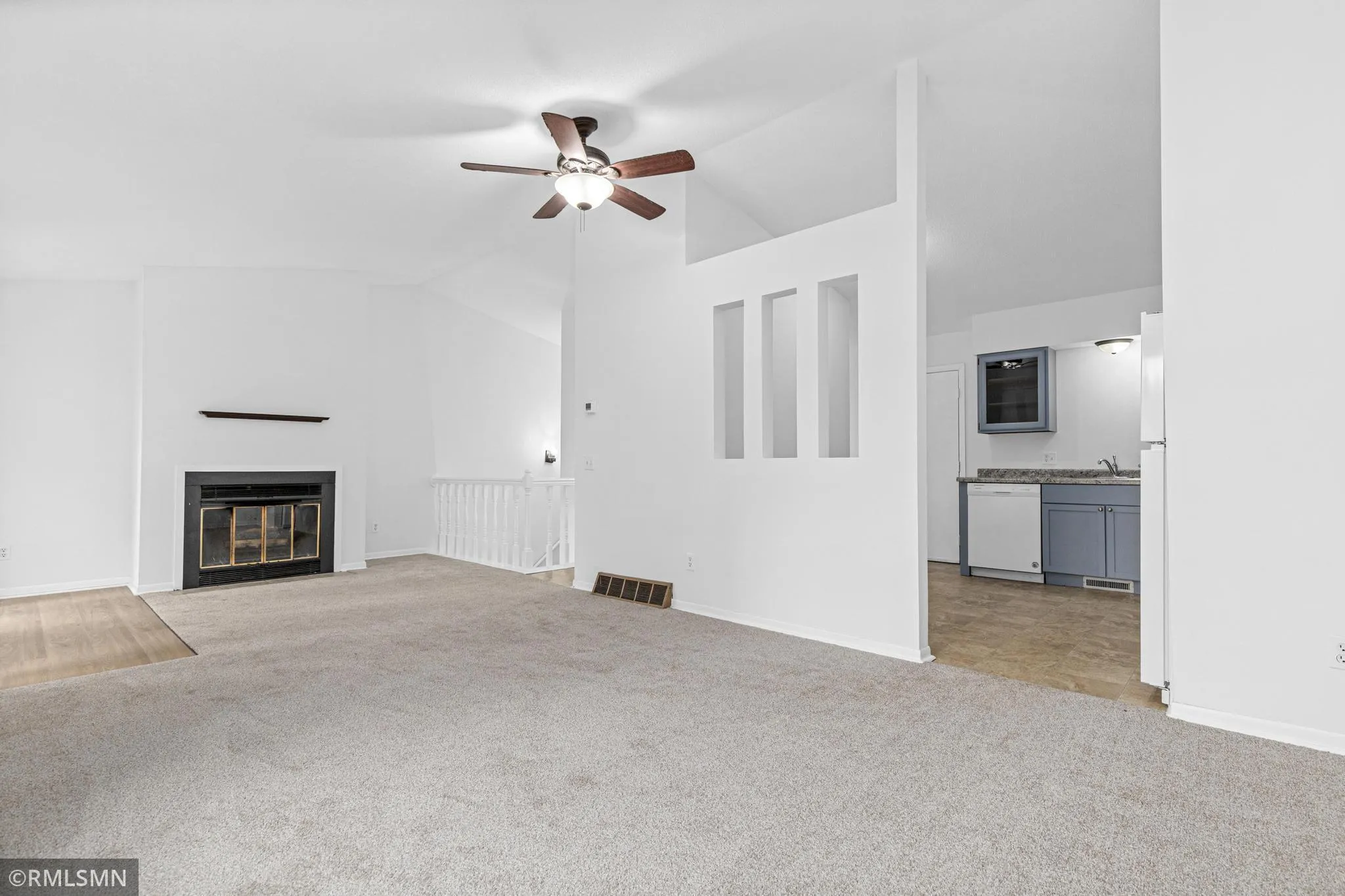 Photo 11 of 453 Hunter Hill Road