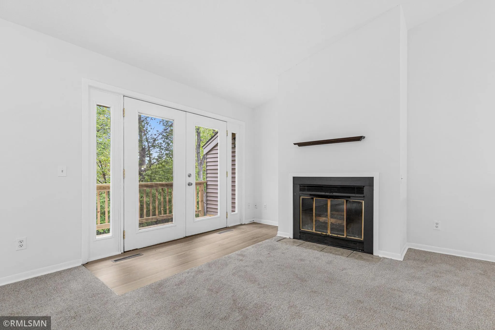 Photo 10 of 453 Hunter Hill Road