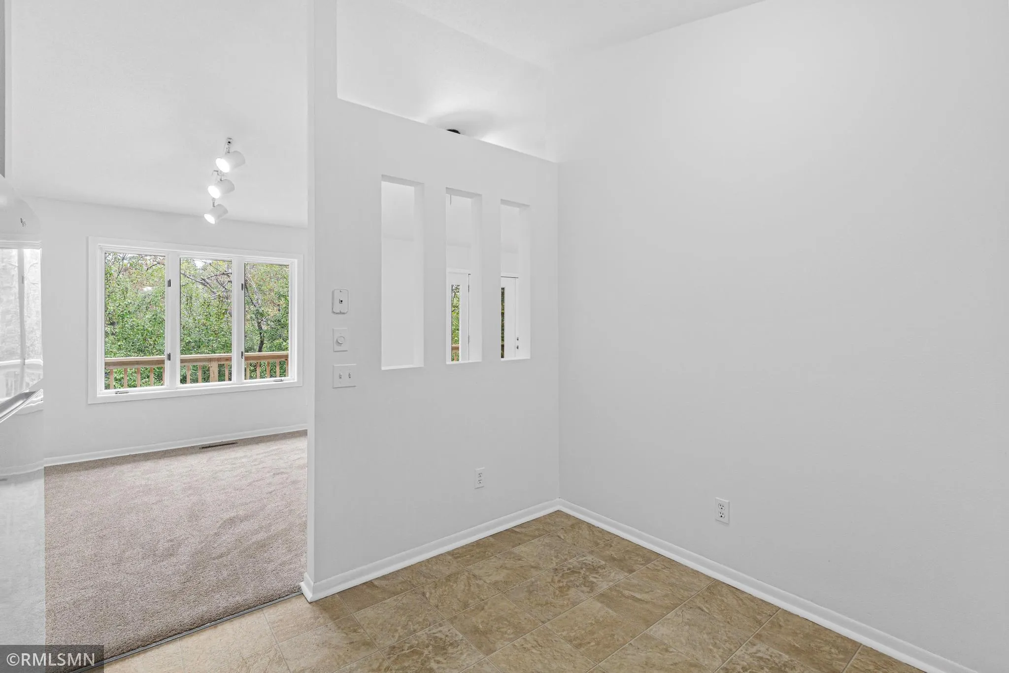 Photo 16 of 453 Hunter Hill Road