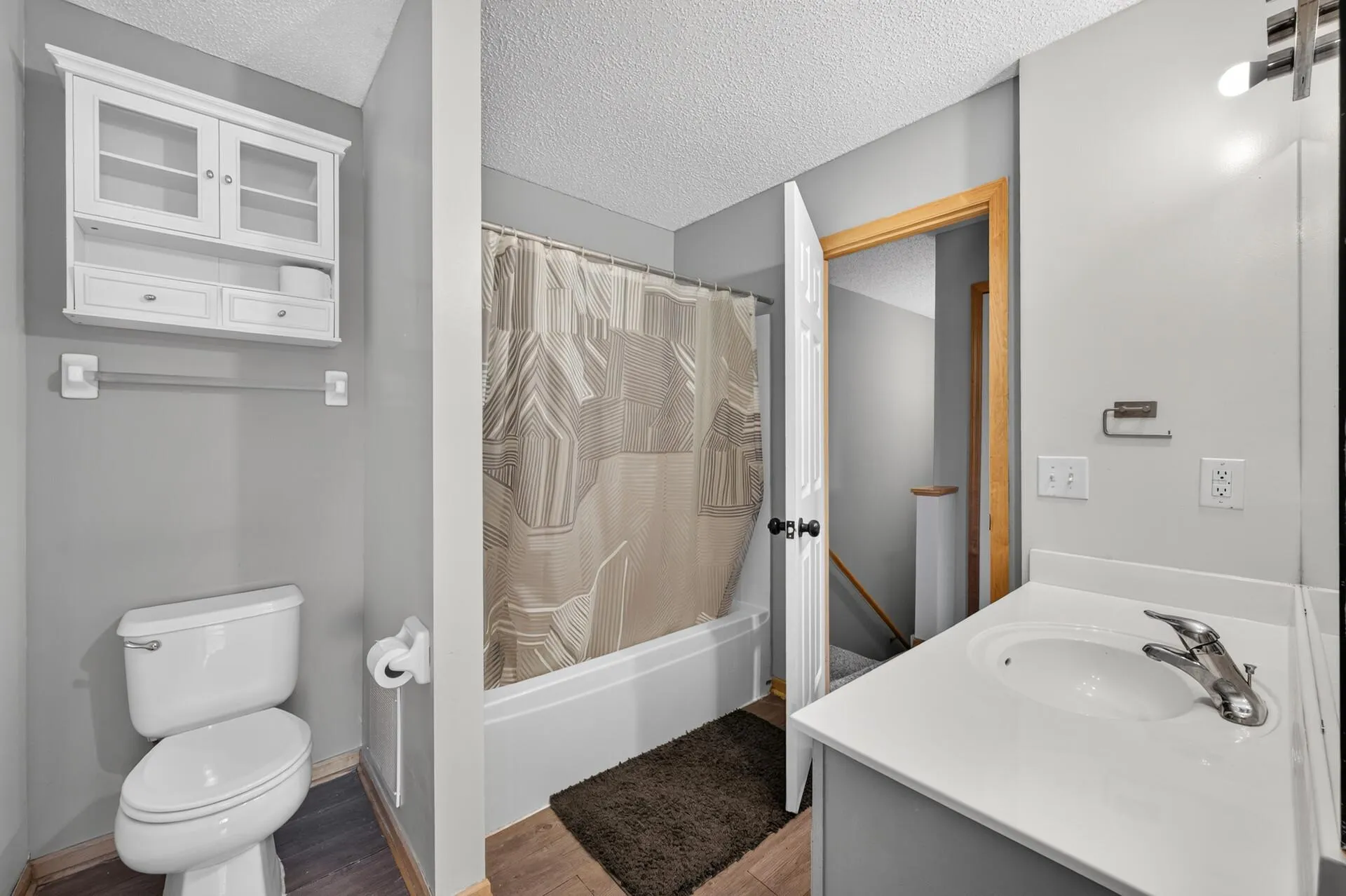 Photo 17 of 11172 76th Ne Street