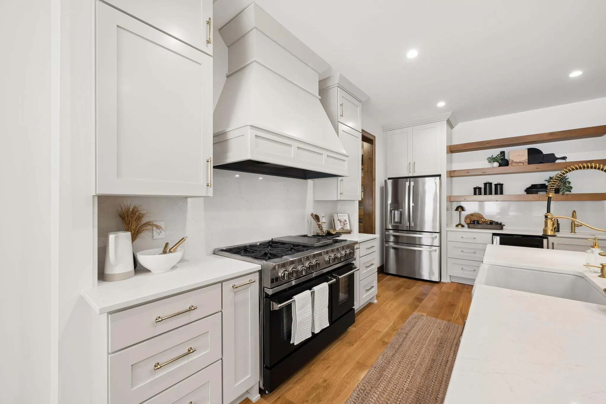 Photo 6 of 609 Callahan Place