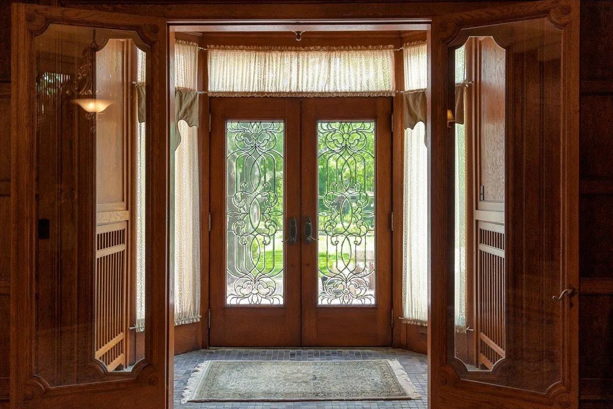 Photo 9 of 633 Fairmount Avenue