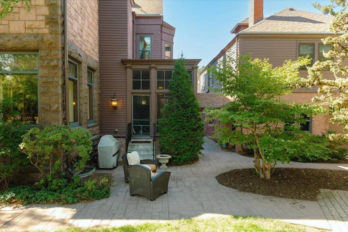 Photo 93 of 633 Fairmount Avenue