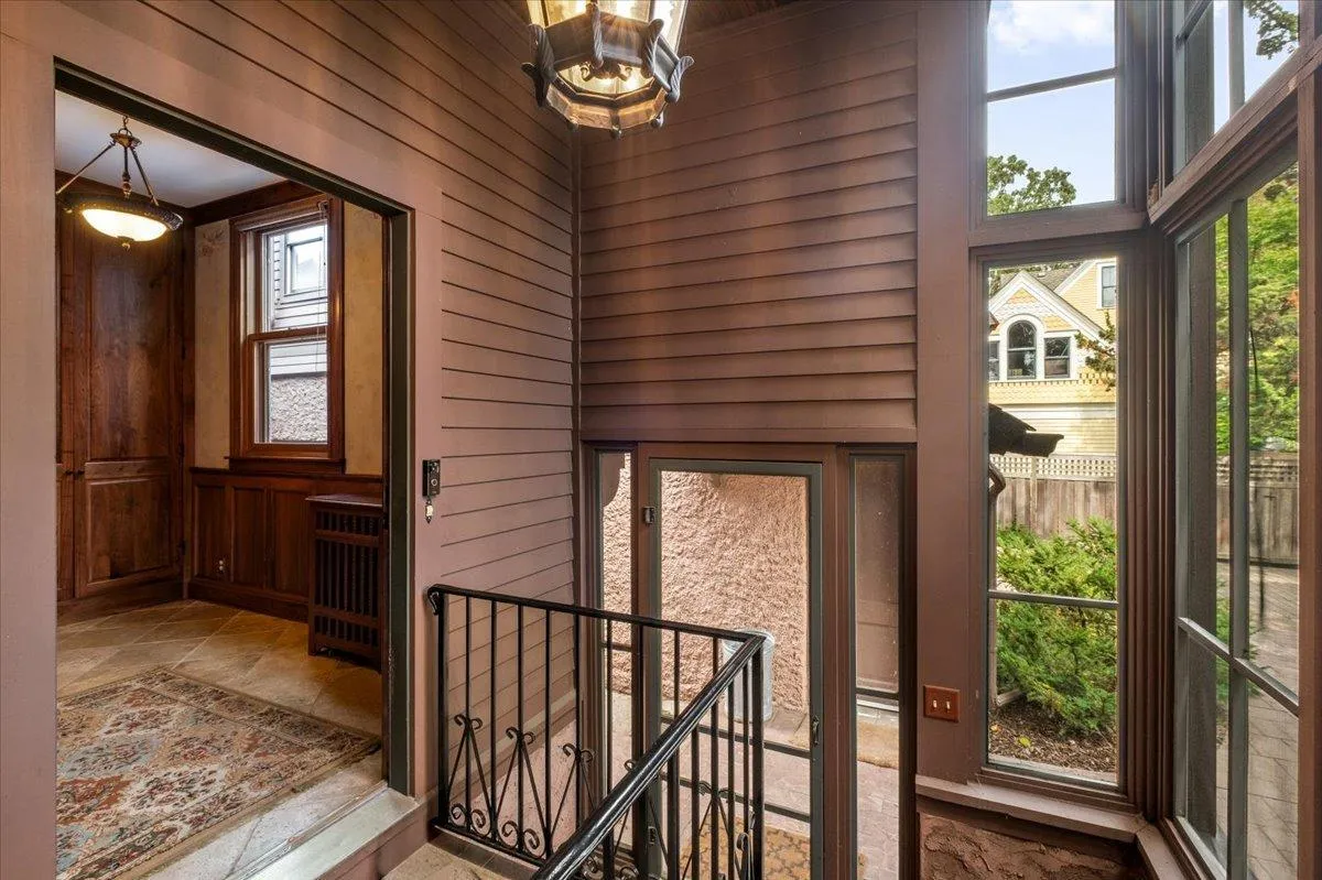 Photo 91 of 633 Fairmount Avenue